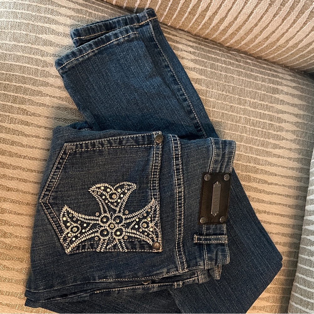 LUXE Jeans - Picture 3 of 4